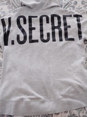 Victoria's Secret Men’s Light Gray Crewneck Sweater with Black Back Logo
